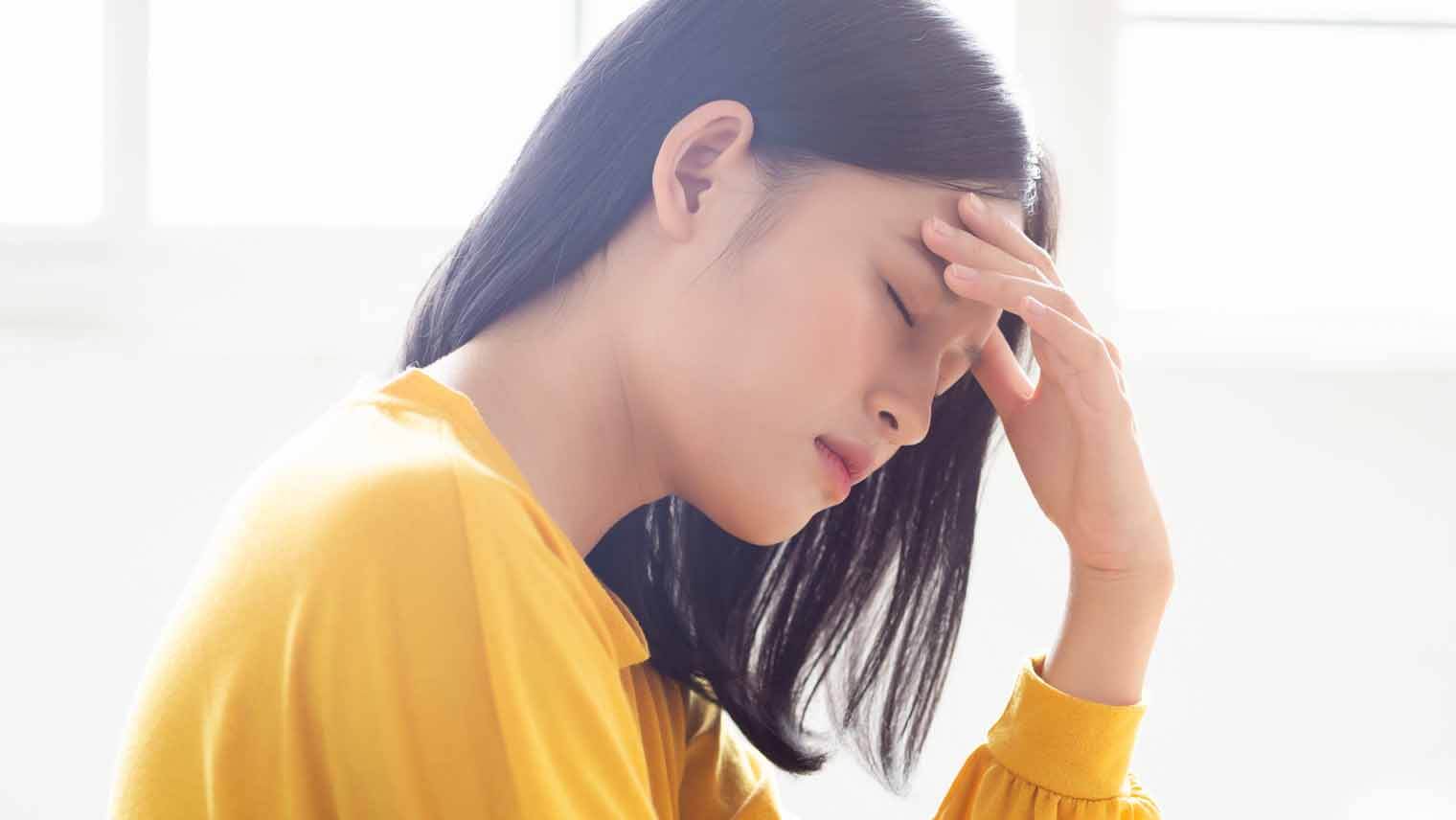 鎮痛薬の服用を我慢していませんか?正しい服用法と選び方、副作用まで解説