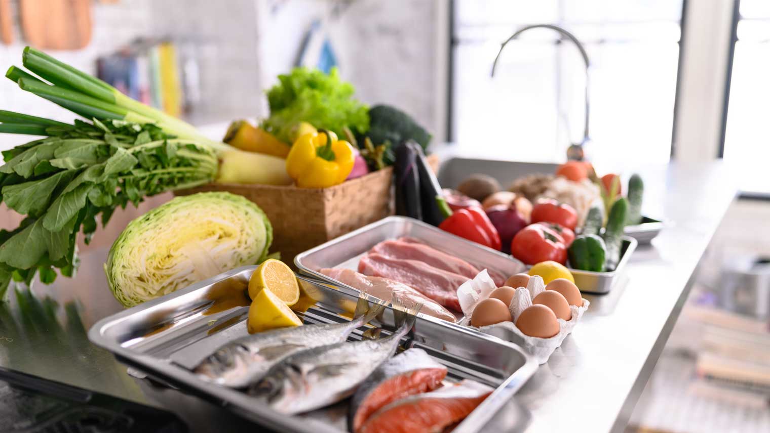 食品ロスの現状と対策!家庭での保存や調理の工夫など、私たちにできること