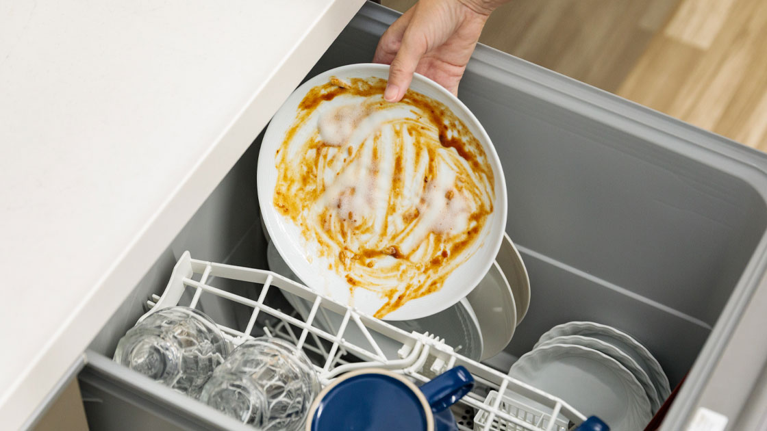 予洗い専用洗剤の泡がついたまま食洗機にIN