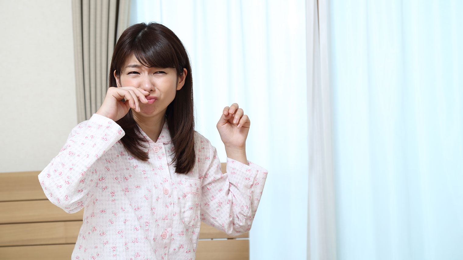 咳エチケットとは？正しく覚えて咳やくしゃみによる飛沫感染を防止しよう