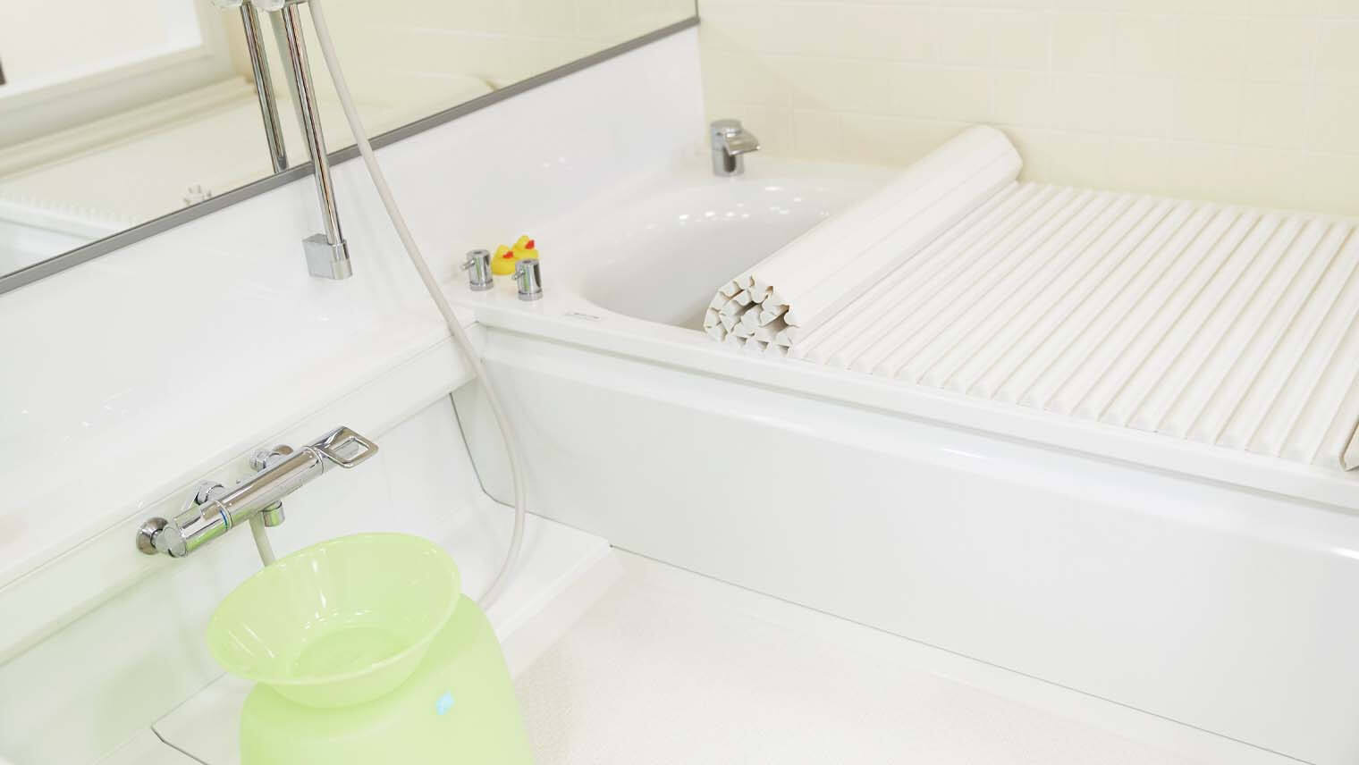 やっぱりお風呂のふたは必要!「風呂ふた」のカビ掃除の方法とカビ対策