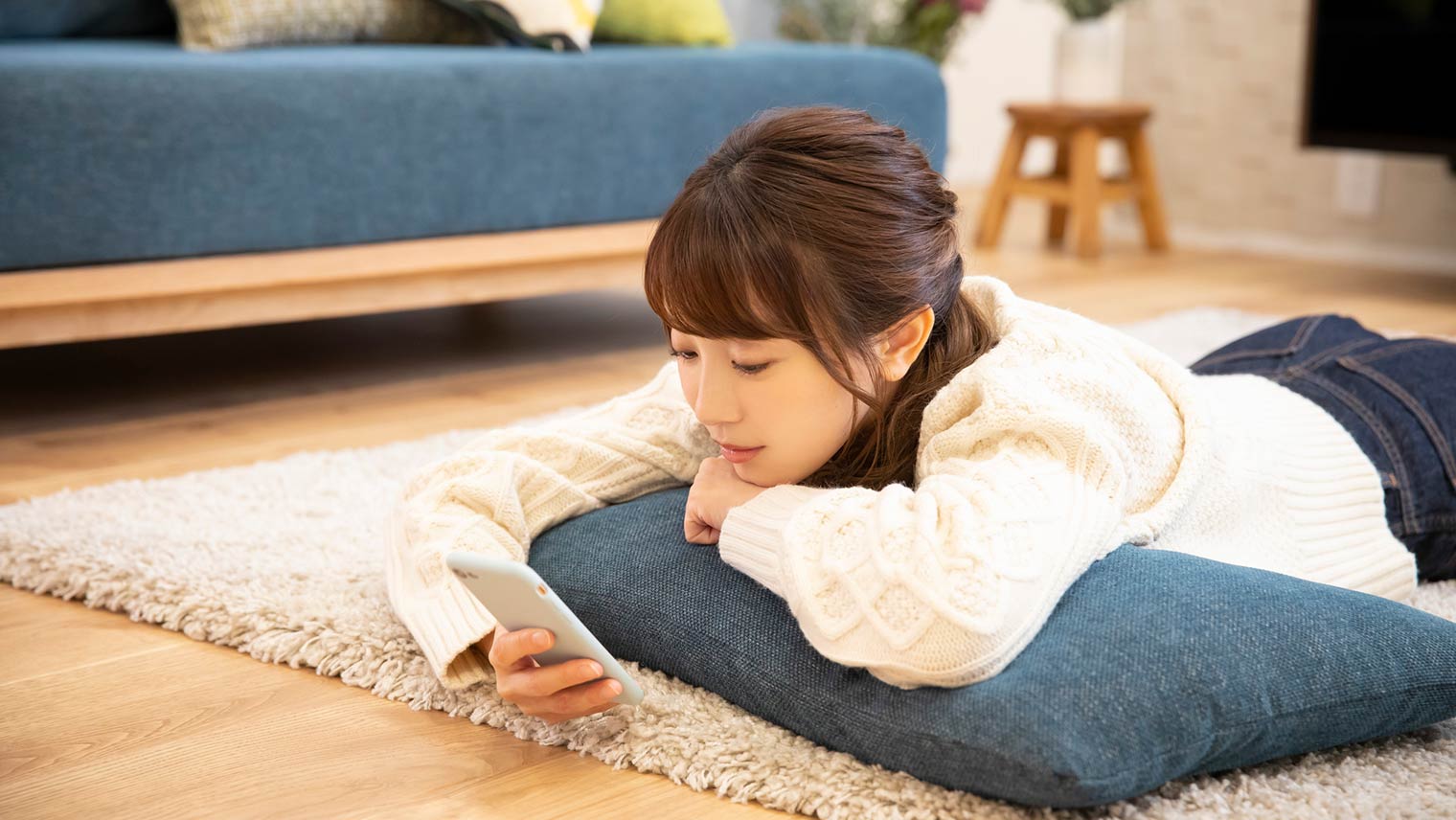 床でゴロゴロしたい！気持ち良く過ごせる「床掃除」のポイント