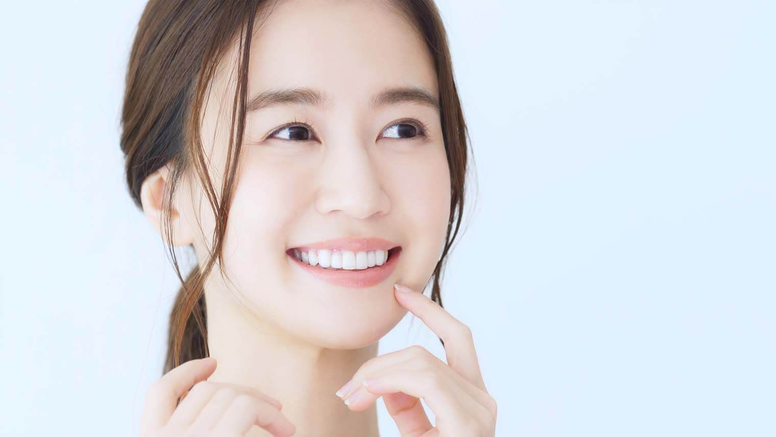 歯の着色汚れ(ステイン)の原因と対策~美しく白い歯のために自宅でできること~