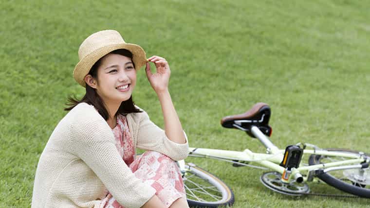 花粉症などで目がかゆい、のどがイガイガする...すぐにできる対処法・予防法