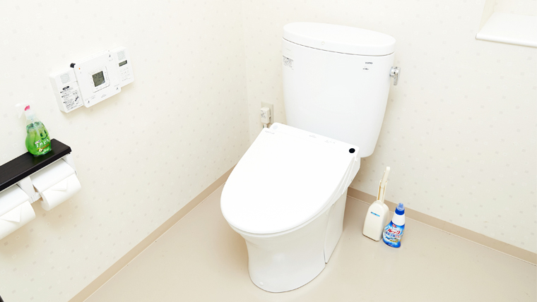 トイレのドアを開けるだけで「菌がついたホコリ」が舞い上がる!?