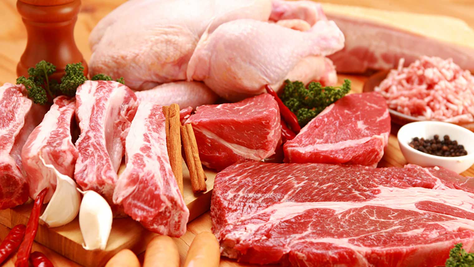 牛肉・豚肉・鶏肉をおいしく！「選び方」「下ごしらえ」「調理方法」のポイント