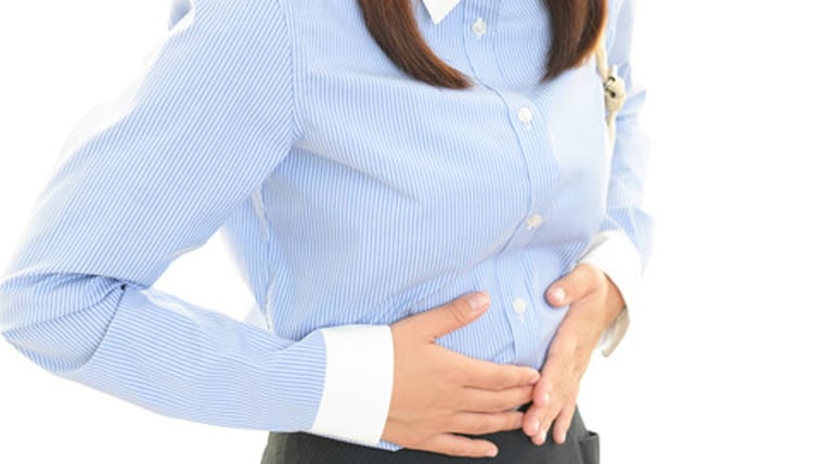 社会人になって生理痛がひどくなった!?生理痛を和らげるセルフケア