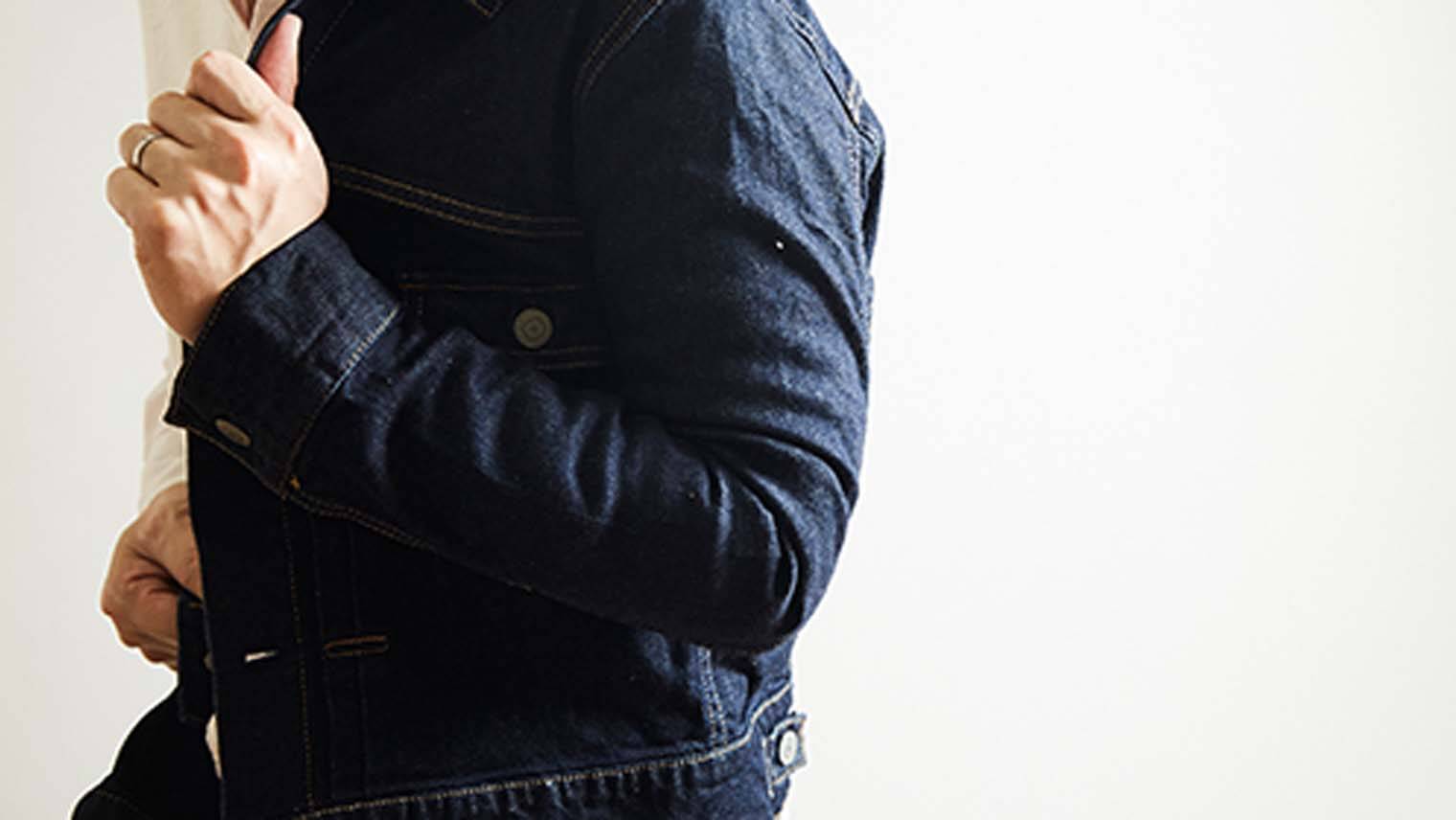 デニムジャケットのお洗濯！色落ち・型くずれを防ぐ上手な洗い方をご紹介