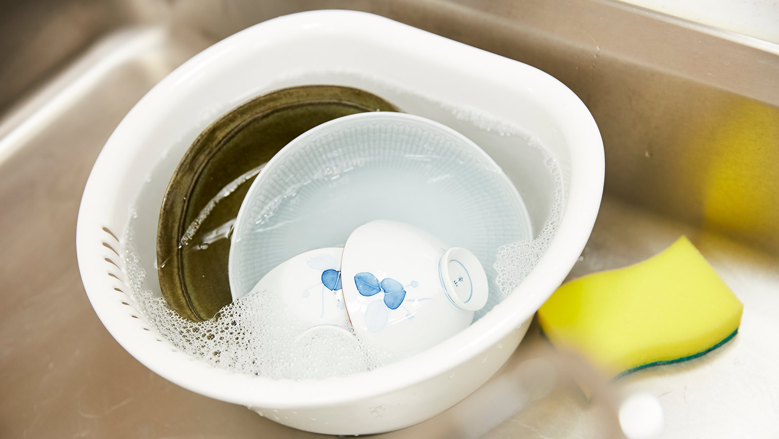 水が不足している時に!災害時の食器洗い3ステップ