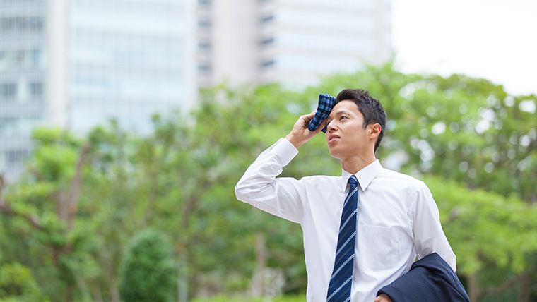 汗の臭いがついた服、お洗濯で消臭・防臭しませんか?