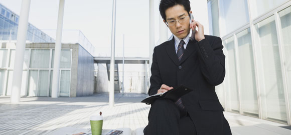 誰でも手軽にできる「スーツ着用後のお手入れ法」